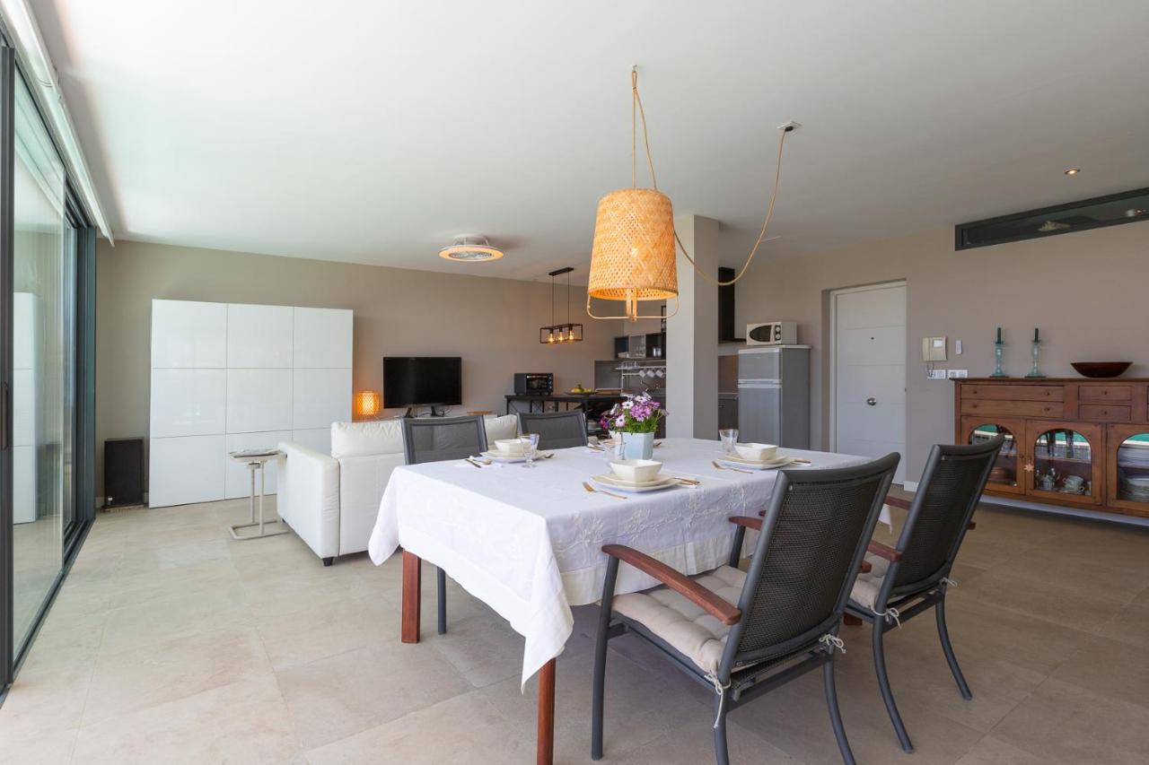 Stunning Private Loft In Homestay *